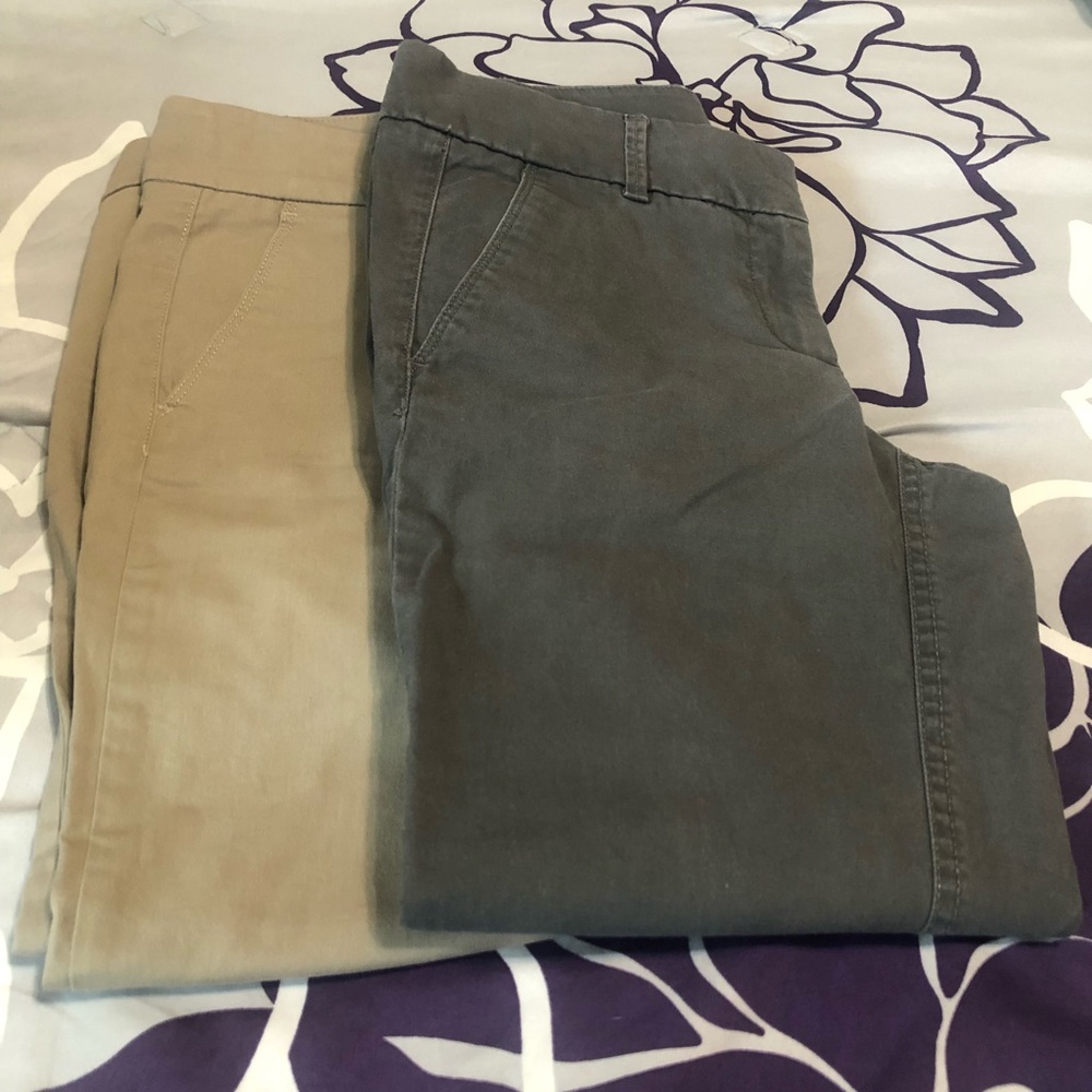 Two Loft Cropped Pants 👖